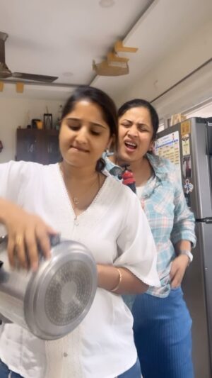 Meghana Lokesh Instagram - First reel fun reel with Sushma akka 😀😅
#fun #reel ##firstone