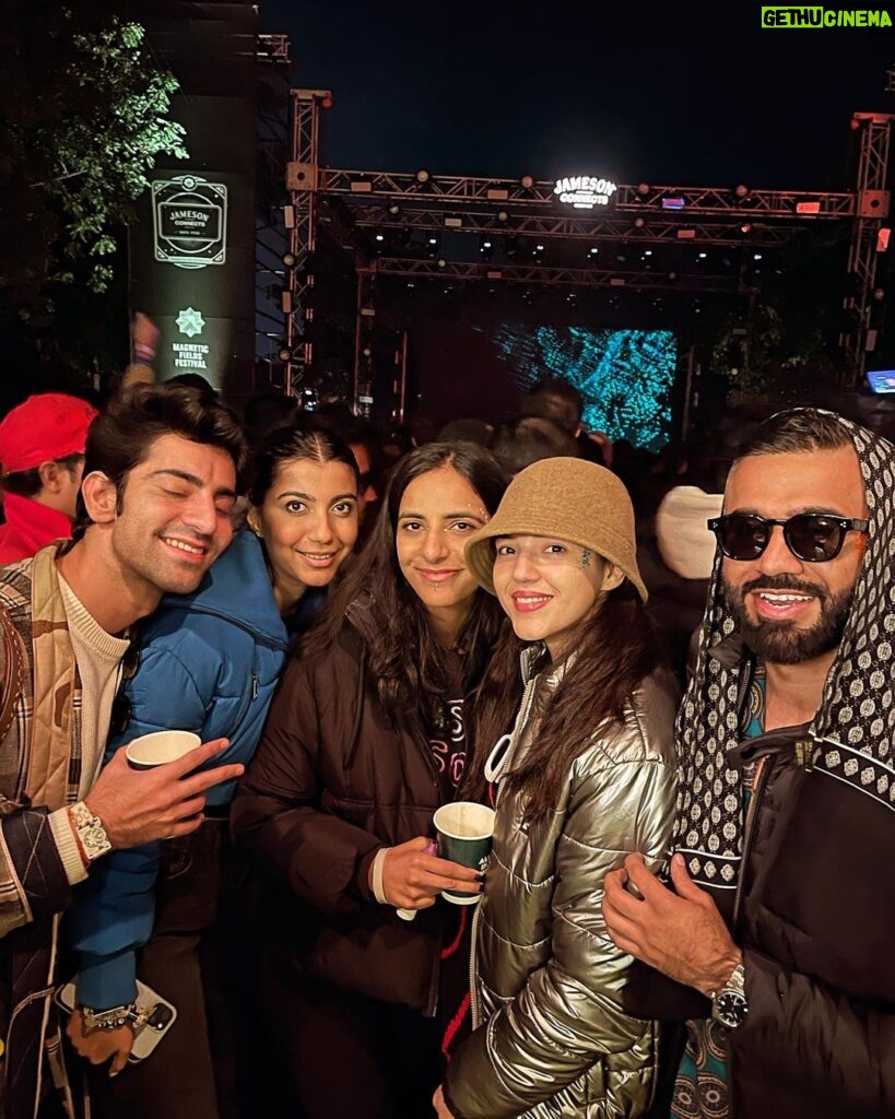 Mehrene Kaur Pirzada Instagram - A weekend to remember ✨ @magneticfieldsfestival Alsisar, Rajasthan, India