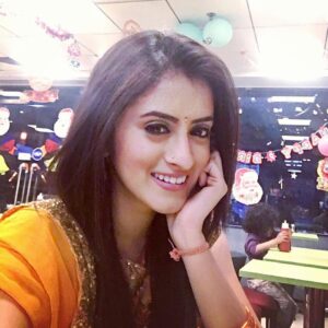 Mihika Verma Instagram - "Happy" new year😇😘