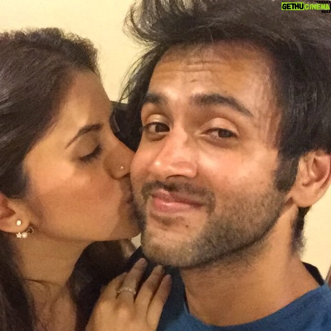 Mihika Verma Instagram - Missed you!!! #photogenickutta #lovethetan @mishkat1711