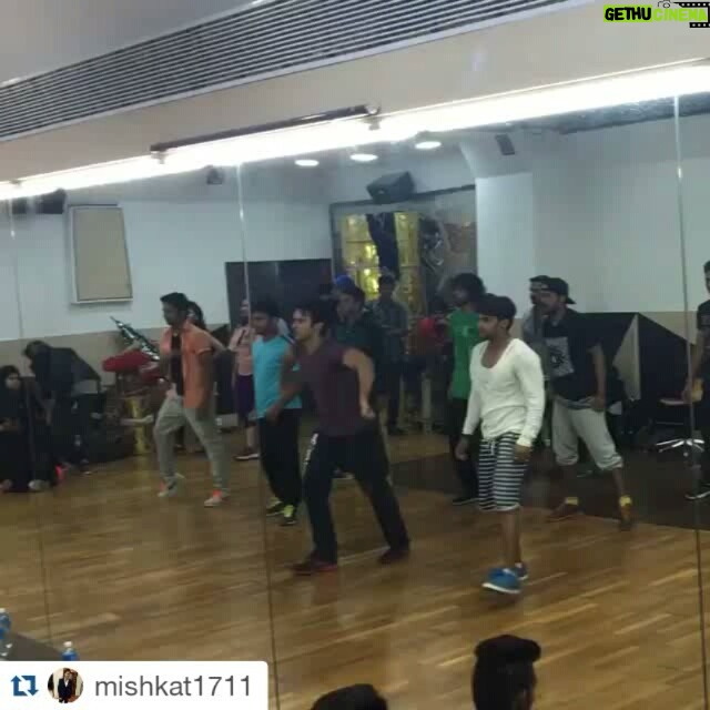 Mihika Verma Instagram - @mishkat1711 #killingitbabybro #photogenickutta