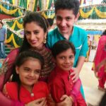 Mihika Verma Instagram – Happiness is @dollydhawan @_the_gautam_ahuja #bhavesh 😁😄😆😆