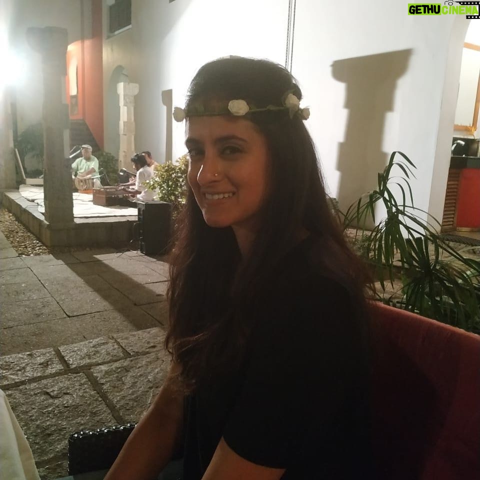 Mihika Verma - 31K Likes - Dear 2018....you began feeling impossible. Writing entrance exams through my last trimester, delivering my son and then going back to school after 15 years all one after the other...I thought I’ll never be able to keep ur with your pace. You challenged me and tested me everyday and watched silently as I toiled day and night to balance motherhood with life as a student. But you taught me to believe that with consistent hard work and dedication(not luck)I can achieve just about anything I set my mind to!Thanks to you I could reacquaint with my old self. P.S. ~ It would be unfair to give you any more credit than this 😹 I would have never been able to manage your speed without the unconditional support of my team mate #MrKapai. 2019> ready or not, here I come🕺🏻#mba2020 #babsoncollege