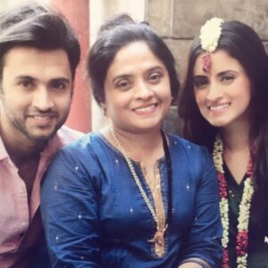 Mihika Verma Instagram - Knowing  that you're the reason your mom smiles so much ❤️ miss u ma🤗❤️#merima #mymomfirst #😝mishu