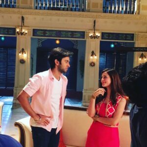 Mihika Verma Instagram - 30 mins more😍 #icchapyaarinaaginonsab @mishkat1711 @priyalgor2