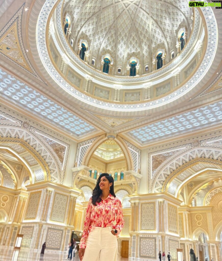 Milana Nagaraj Instagram - Qasr Al Watan ~ Abudhabi!! Dubai never fails to mesmerize you.. You are Stunning♥ #Dubai 2023 Wearing these super comfy casuals from @mileenia.official styled by @tejukranthi
