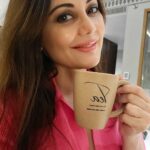 Minissha Lamba Instagram – Hot Chai in a cup made of rice husk..

Brilliant