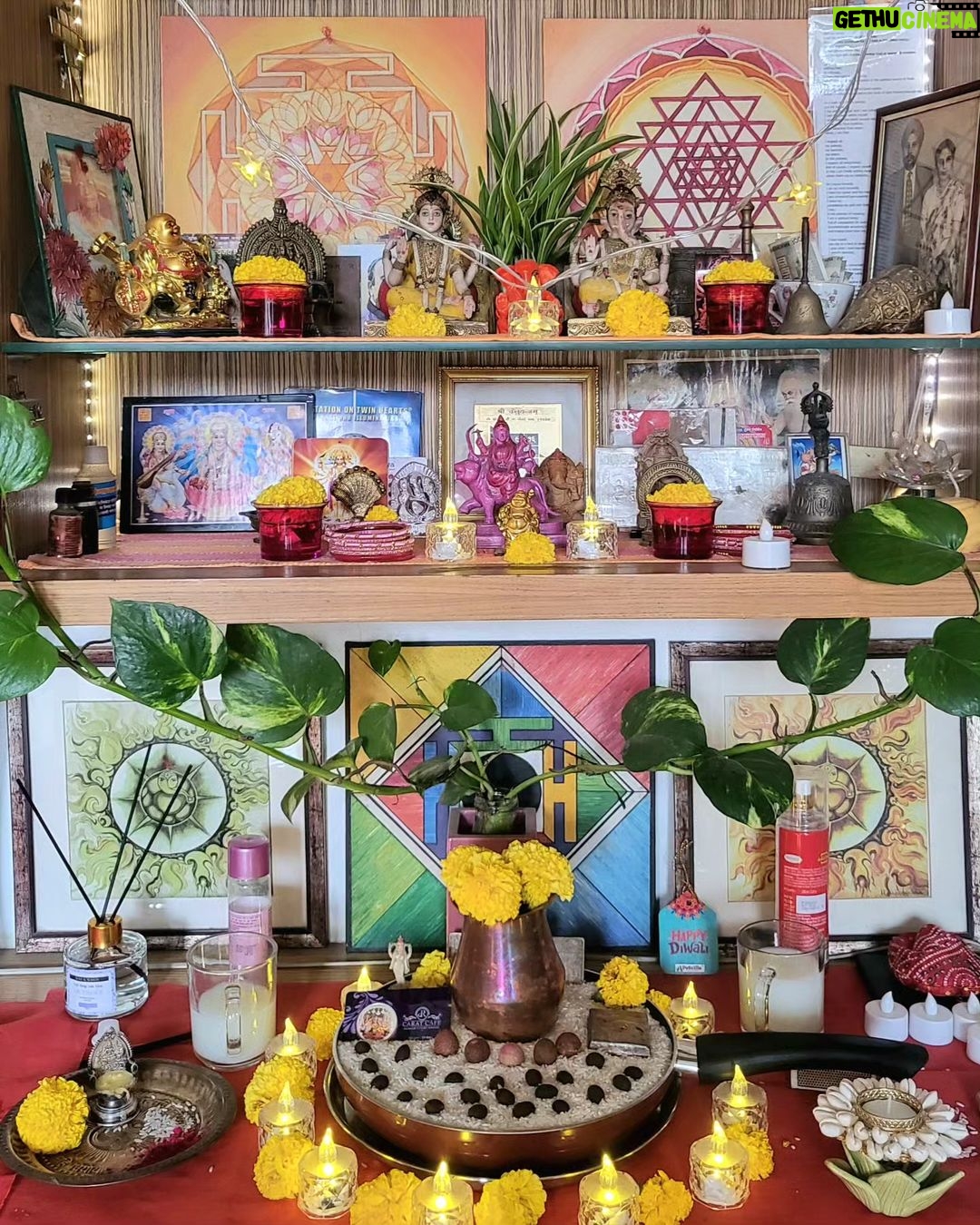 Minissha Lamba Instagram - We humbly pray that the Power of Collective Prayer this Diwali uplifts every single person on our Planet Thank You for having your Benevolent Hand on Humankind, for every single moment of our existance. I pray that we all do better by each other #diwali