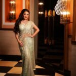 Minissha Lamba Instagram - Happy Choti Diwali @jonah_photography_official @hues__studi0_siliguri @trayza_yakin22 @ankitsnehalochans @mayfairsiliguri @sawansukhaindia