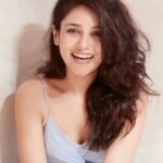 Mishti Instagram - Laugh with your heart... Cry with your soul... Know your own core... Inward is your journey... #mishtichakravarty #instagood #instagram #happy #life #smile #beauty #indiangirl #beautifulindiangirl #viral #viralpost #mood #morningmood #beautifulsmile #prettygirl #beauty Mumbai, Maharashtra