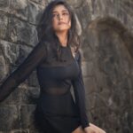 Mishti Instagram - SWIPE 👉👉 She might just look fragile.... Bt she has fire inside..... Stylist/creative - @shreyandurjastyle Photographer - @sudopicia Mua - @thatgalwithmakeup Outfit - @theforbiddenfruit_india Blazer- @kayjaybykritika . . . #morningvibes #instagood #selfconfidence #picoftheday #reelsinstagram #reelkarofeelkaro #reelstrending #fashion #clasyfashion #bossbabe #effortlesschic #beautiful #beauty #indiangirl #beautifulindiangirl #viral #viralpost #sexy #morningvibes #morningmood #mishtichakravarty