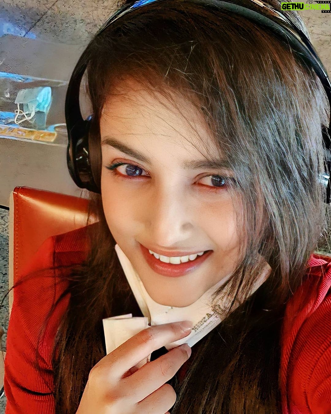 Mishti - 17.5K Likes - Just another #travel #morning ❤
#airport #airplane #aircraft #planespotting #travel #instagramaviation #instaaviation #flight #aviationgeek #fly #instaplane #planespotter #flying #pandemictravel #wearyourmask #safety #instagood #instafashion #instalike #instadaily #instagram