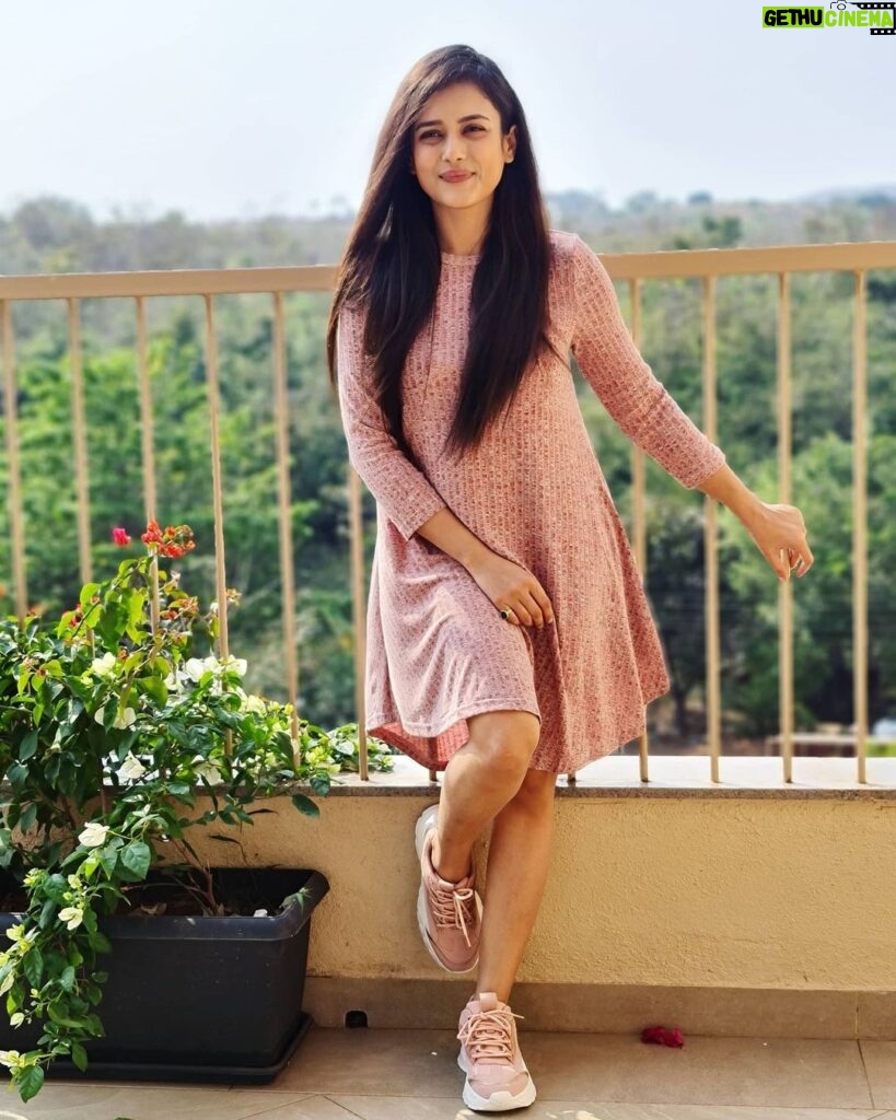 Mishti Instagram - Sunshine 🌞 Crushing over this pink dress by @lykkeinofficial , check out their latest collection Styled by @nowmee_chowdary #pinkalert #everygirllovespink #prettyinpink #blush #blushing #pinkblush #pinkypinky #pinklove #behindthescenes #bts #picoftheday #instagood #instadaily #instapicoftheday #instapic Grape County