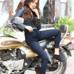 Mishti Instagram - 😎 📷 @hitesh_kaneria_productions #photooftheday