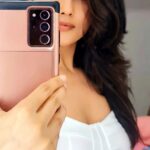 Mishti Instagram – They call it a mirror selfie… U can caption this to your heart’s content 😜

#selfie #picoftheday #selﬁeoftheday