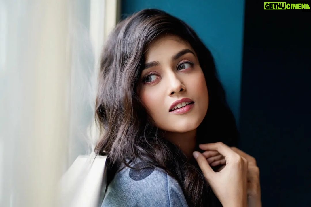 Mishti - 17.8K Likes - Swipe for more 👉
📷 @pj_shanth
#mishtichakravarty #picoftheday #happiness #love #instagood #mysterious