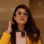 Mishti Instagram - Why do girls take so much time in the washroom huh!!!! Watch yourself 🤣😜 #airportdiaries #mishtichakravarty #restroomselfie #restroomdiaries #selflove #selfobsessed #selfconfidence #selfworth #narsicism #narcissist