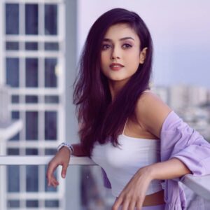 Mishti Instagram - Be everything u want to be... When u want to be....

📷📷 @vinaysharmaofficiaal
@vinayshaarma

#motivation #happy #photography #instagood #photooftheday #beautiful #pictureperfect #selflove #picstagram #lilac #lilacdress #lilacday #lilaclove #lilacsky #brighthues #brighteyes