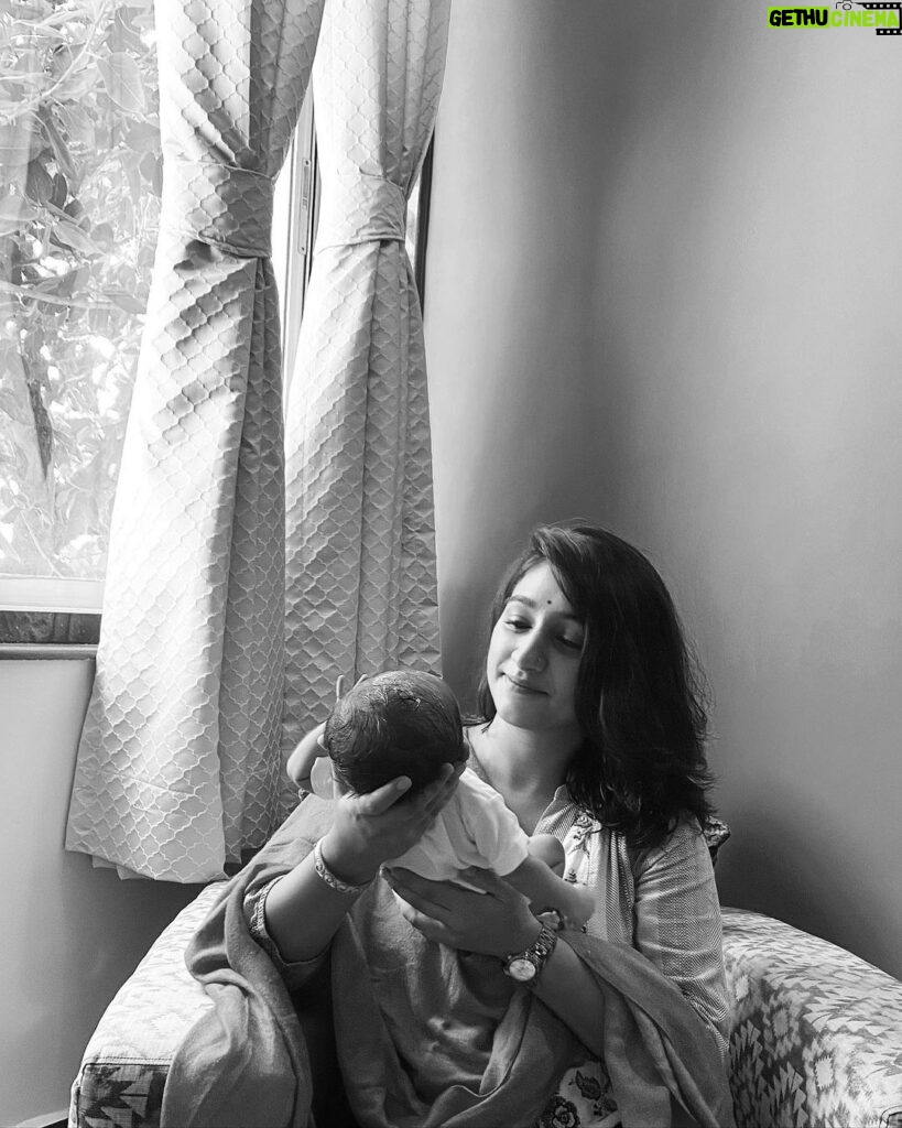 Mohena Singh Instagram - Can’t keep my joy at bay. Just happy to be a mum today. Yes there is plenty a duty, So taking a breath before I jump back. I’m in awe of this magnanimous life’s beauty Taking a moment to just enjoy So grateful to Mother Almighty, So In love with my baby boy. Yes Daddy we do miss you, But today It’s a very quiet party just for us two. I stare at him and he stares right back, Sounds like a boring party? But trust a new mom, that’s all that we’d rather do. Can’t keep my joy at bay. Just happy to be a mum today. Having a celebration with my little one In 2022 on 8th of May and why not… it’s my first Mother’s Day. Mks Life gives you the opportunity to have so many different experiences. Grateful to LIFE for one of the most profound experiences I have had and will continue to cherish and be grateful for this blessing till the end of my time here.