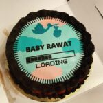 Mohena Singh Instagram - Thank you @varunkalra93 and @mehtaamey for this cutest cake and definitely the yummiest cake everrrr ! Absolutely loved what’s written on it. Love you guys 💕💙💕 Also special mention to @gezondmumbai : “how on earth do you guys make such amazing gluten free , sugar free cakes that taste better than the regular ones ?? How ??“