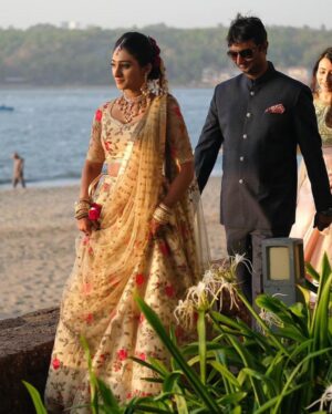 Mohena Singh Instagram - This time…3 years Ago… my life changed forever 🌸

Happy 3 years of Engagement @suyeshrawat