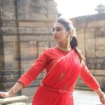 Mohena Singh Instagram - Living in the moment, Breathing in the movement. Mks Video dropping SOON ! Thanks for your patience. Love and light 🌸🤍🌈 Picture Credit @madanbellurkar Katarmal Sun Temple
