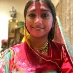 Mohena Singh Instagram - This is the most decent I must have ever looked in any Holi. Happy Holi to All. Thank you for all your wishes 🧫🎈🔥