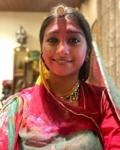 Mohena Singh Instagram - This is the most decent I must have ever looked in any Holi. Happy Holi to All. Thank you for all your wishes 🧫🎈🔥