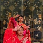 Mohena Singh Instagram - Happy Wedding Anniversary @daminibisht_kathak Here’s your gift 🎁 ( Our Little experiment )