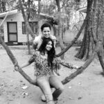 Mohena Singh Instagram - These photos represent such joy & happiness. We’ve had such great times together. You being one of my favourite persons. Now life has changed. Situations have changed. I don’t know how and when we’ll have such pictures again. Life is unpredictable. But one thing I know for sure I’ll always cherish these moments you see in these pictures. They are stored so deep in my heart. Love you always. And miss everything ♥️ Wish you a very Happy Birthday @vasundhrarajlaxmi bhabisa. Have a great great great time today ! #letsrewind #happybirthdayvasu #vasukabirthday #memories
