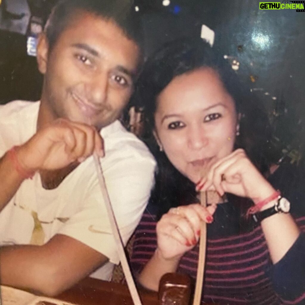 Mohena Singh Instagram - 8 years...Time flies!!!! You guys are still the cutest couple ever...and always will be for me. Happy Anniversary guys.... 🤍🤍🤍🤍🤍🤍🤍🤍🤍🤍 @vasundhrarajlaxmi @divyarajsinghrewa