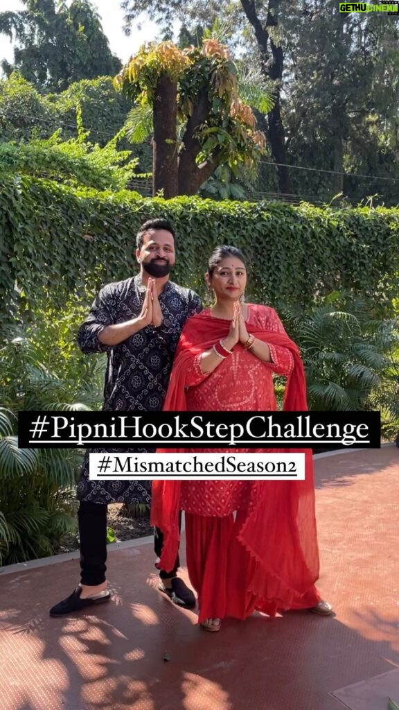 Mohena Singh Instagram - Of course this challenge wouldn’t be complete without my bestie @mohenakumari joining me. Bringing the Pipni hook step all the way from Dehradun❤🕺 #PipniHookStepChallenge #MismatchedSeason2 Follow these steps- 1- Use this sound 2- Use #PipniHookStepChallenge #MismatchedSeason2 3- Tag @mehtaamey @akvarious @nikitasawant04 Shot by @varunkalra93 #mismatched #mismatchedseason2 #PipniHookStepChallenge #hookstepchallenge #choreographer #choreography #dancereels #dancereelsindia #reelsinstagram #reelkarofeelkaro #bollyshake #happydiwali #happydiwali2022