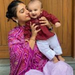 Mohena Singh Instagram - Thank you @menmoms.india for making Ayaansh's first Vijaya Dashmi extra special by adding these lovely comfortable colourful kurtas. Menmoms.com https://instagram.com/menmoms.india?igshid=YmMyMTA2M2Y= #vijayadhashmi #dussehra #menmomsindia #dearayaansh #babyapparel #babykurtas