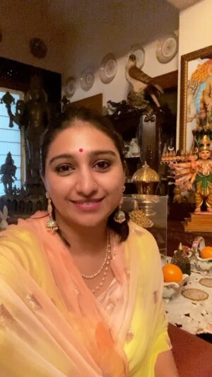 Mohena Singh Instagram - Happy Dussehra ✨🌷🏹
 आप सभी को दशहरा की हार्दिक शुभकामनाएं ✨🌷🏹