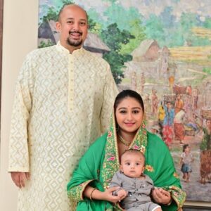 Mohena Singh Instagram - Grateful to be parents. 
Thank you for coming into our lives Ayaansh. 
@suyeshrawat 
#dearayaansh #ayaansh