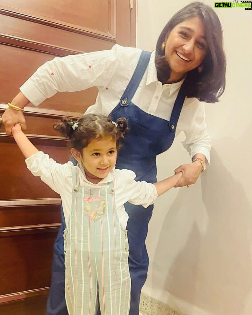 Mohena Singh Instagram - It’s the most wonderful feeling to become childlike with a child. Miss you #mysurvandita #throwback to the day we were twinning and when Baby Sumo was still inside mumma.
