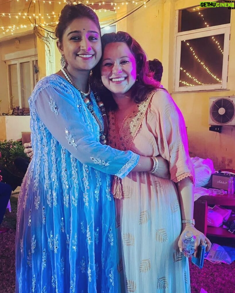 Mohena Singh Instagram - Thank you for the most amazing Baby shower I could get @vasundhrarajlaxmi I was so so overwhelmed and so beautifully surprised by this. Will never forget this day. The games , the decor everything was just amazing. Love you so much 💜💛🤍