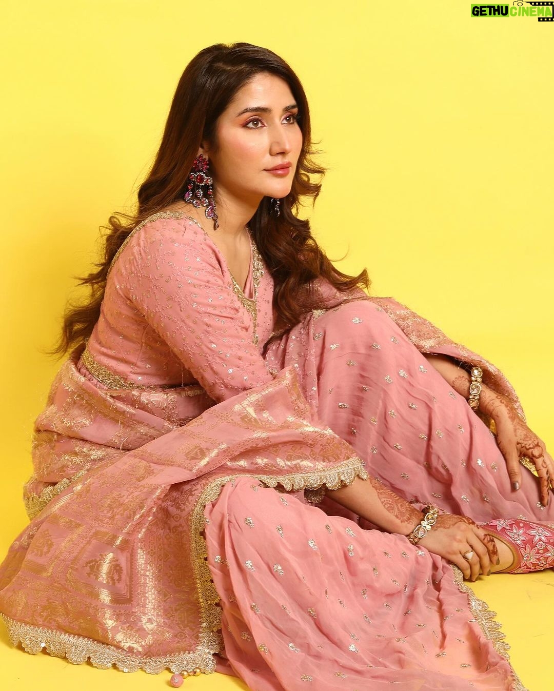 Monica Sharma Instagram - Laadla trending🤍🕉️ . . . . . . #trending #instalove Mumbai, Maharashtra