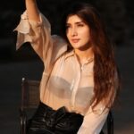 Monica Sharma Instagram - 🫰🏻🩶 . . . . . . 📷- @man.with.a.dreamm . . . #sunkissed #instagood #instafashion Delhi, India