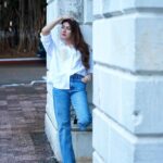 Monica Sharma Instagram - You gotta girlfriend 🫰🏻 . . . . 📷- @man.with.a.dreamm . . . . . #explore #fashion #instapic Mumbai, Maharashtra