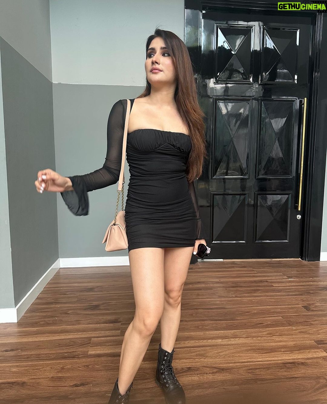 Monica Sharma Instagram - 11:11 📽️🖤 . . . . . . #bangalore #instagood Bangalore, India