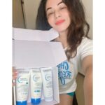 Mrinal Deshraj Instagram – SkINCARE IS ESSENTIAL♥️
:
@biodermaindia –  Pamper your Dry Skin this Summer with our Atoderm Creme♥️

Formulated with Niacinamide, Atoderm Creme smoothes skin texture and provides hydration for 24 hours. Our Atoderm Crème is formulated with Niacinamide and Glycerin to provide hydration lastingly. #MadeInFrance and recommended by dermatologists♥️
:
#atoderm #moisturizer #dryskin #summerskincare #biodermindia #bioderma #skincare  #summer #collection #skin #care #routine #daily #mreenaldeshraj #mreedaazle ♥️