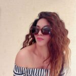 Mrinal Deshraj Instagram - CHOOSE TO SEE THE GOOD STUFF ♥️ : I’m very grateful to @velocityopticians for this Christmas gift. Our eyes are precious to us and eye wear is important from both a cosmetic as well as a protective factor. Thank you Velocity Opticians and Merry Christmas, everyone! ♥️ : #velocityopticals #eyewear #designer#sunglasses #style #shades#stylo #mreenaldeshraj #mreedaazle ♥️