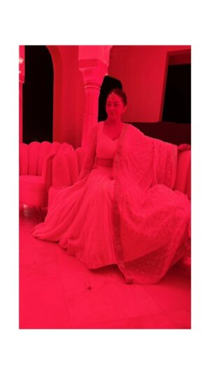 Mrinal Deshraj Instagram - ATTENDING A FAIRYTALE WEDDING IN A PALACE♥️ 
: 
Thank you Pandey ji and Richa for inviting us - it’s been a wonderful occasion. Best wishes for your union and the celebration of life. ♥️
:
Styling by: - @krishi1606 ♥️
Mehndi by:- @shruti_mehendi_artist ♥️
Nails by: - @sparklednails_bykhushii ♥️
:
#udaipur #fatehgarh #palace  #sufinight #wedding #lavish #beautiful #love #enjoying #mreedaazle  #mreenaldeshraj ♥️