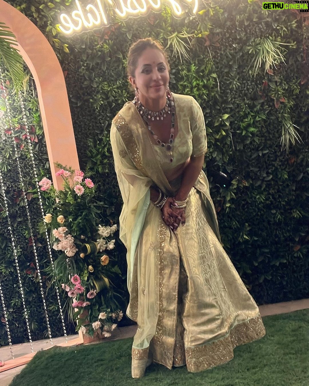 Mrinal Deshraj Instagram - ABUNDANCE OF BLESSINGS, HEALTH, LOVE AND EXCITEMENT TO SHRENU AND AKSHAY! ♥️ : I know we missed the events of Baroda but I am thrilled to attend last night’s reception of Shrenu and Akshay. I am glad I got to meet everyone and I wish nothing but the best for this new chapter in my darling Shrenu and Akshay’s lives♥️ : Styled by @krishi1606 Outfit @gunninaa15official Accessories @rimayu07 : #reception #wedding#happiness #madeforeachother #happy #couple # love #friends #mreenaldeshraj #mreedaazle ♥️