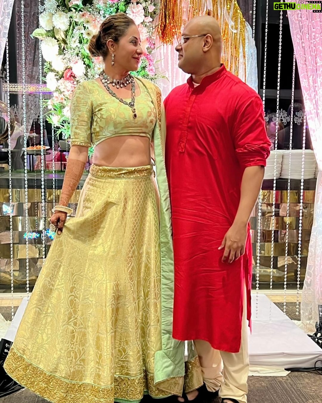 Mrinal Deshraj Instagram - ABUNDANCE OF BLESSINGS, HEALTH, LOVE AND EXCITEMENT TO SHRENU AND AKSHAY! ♥️ : I know we missed the events of Baroda but I am thrilled to attend last night’s reception of Shrenu and Akshay. I am glad I got to meet everyone and I wish nothing but the best for this new chapter in my darling Shrenu and Akshay’s lives♥️ : Styled by @krishi1606 Outfit @gunninaa15official Accessories @rimayu07 : #reception #wedding#happiness #madeforeachother #happy #couple # love #friends #mreenaldeshraj #mreedaazle ♥️