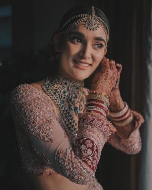Mukti Mohan Instagram - This day is forever etched ♾️ 🤍🧿🌸

Eternally grateful, thank you for your blessings 🙏🏼

Captured by : @themadeinheaven 
Styled by : @shreyandurjastyle 
Outfit : @payalkeyalofficial 
Jewellery : @kishandasjewellery 
Kaleeras : @beabhika 
Make up : @ritickasjalan 
Hair : @aaliyahussainhairmakeupcreator

#KunalKoMiliMukti