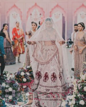 Mukti Mohan Instagram - This day is forever etched ♾️ 🤍🧿🌸

Eternally grateful, thank you for your blessings 🙏🏼

Captured by : @themadeinheaven 
Styled by : @shreyandurjastyle 
Outfit : @payalkeyalofficial 
Jewellery : @kishandasjewellery 
Kaleeras : @beabhika 
Make up : @ritickasjalan 
Hair : @aaliyahussainhairmakeupcreator

#KunalKoMiliMukti