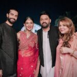 Mukti Mohan Instagram - Really feeling overwhelmed with love and blessings coming our way🥹 @kapilsharma @ginnichatrath @arrahman @sunidhichauhan5 @ayushmannk @tahirakashyap @aakritiahuja @aparshakti_khurana @anumalikmusic @salmanyusuffkhan @bharti.laughterqueen @punitjpathakofficial @neetimohan18 @nihaarpandya @mohanshakti @kmohan12 Zindagi mein kuch acha kiya hoga ki sabka itna pyaar aur aashirwaad mil raha hai 🙏🏼 With warm heart and folded hands Kunal and I, thank you for showering us with love ♥️🙏🏼 😭 I’m typing all this with fuzzy eyes and muzzy heart kyunki I’m nothing without you all Neeti Di, Nihaarji, Putchie Didi Bhai log, Shakti Di, Kriti Di, Nitin, Tithi, Anna, Dhillon, Vaani, Dvd and Lochi !!! Dher saara Pyaar from me, Kunal, Sharmas, Pandyas and now Thakurs 🙏🏼🥰 Eternally grateful, thank you for your blessings 🙏🏼 Captured by @themadeinheaven Styled by @shreyandurjastyle @shrey_vaishnav_ @urja__amin Host : @djhimanisingh Mukti : Saree @jigarmaliofficial Jewellery @kishandasjewellery Hair @aaliyahussainhairmakeupcreator Make up @ritickasjalan Kunal : Outfit @siddhesh_chauhan Shoes @lussolifestyleofficial HMU @nayanhair #KunalKoMiliMukti