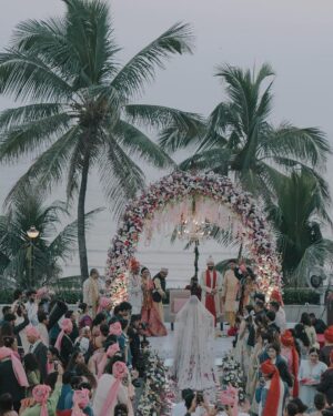 Mukti Mohan Instagram - This day is forever etched ♾️ 🤍🧿🌸

Eternally grateful, thank you for your blessings 🙏🏼

Captured by : @themadeinheaven 
Styled by : @shreyandurjastyle 
Outfit : @payalkeyalofficial 
Jewellery : @kishandasjewellery 
Kaleeras : @beabhika 
Make up : @ritickasjalan 
Hair : @aaliyahussainhairmakeupcreator

#KunalKoMiliMukti